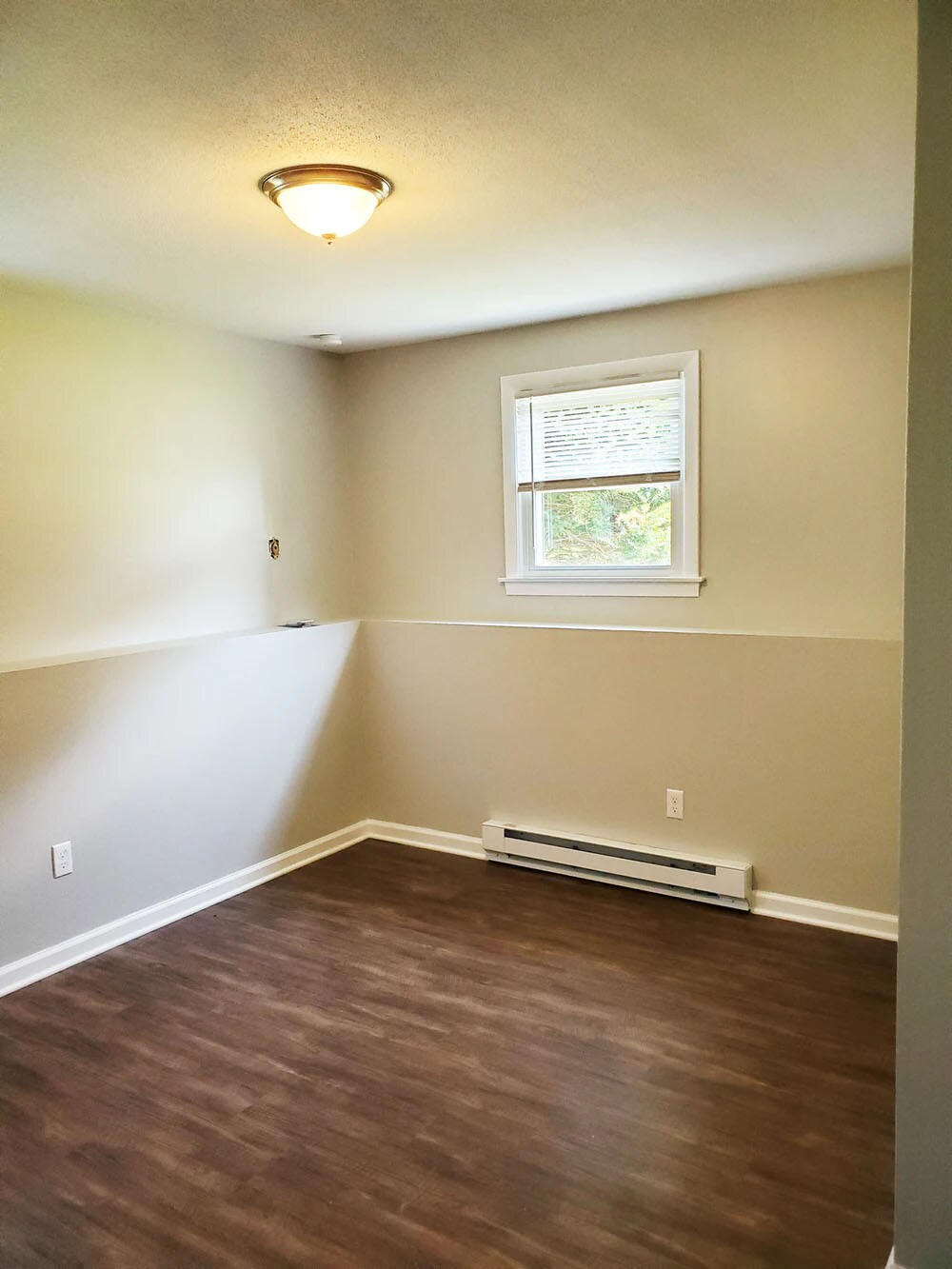 Building Photo - 162 Sheffield Lane