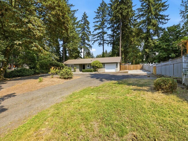 Building Photo - 3115 86th Ave E