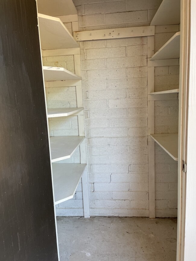 Building Photo - 230 N Calle Acuarela