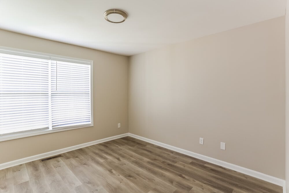 Building Photo - 4800 Mentmore Terrace