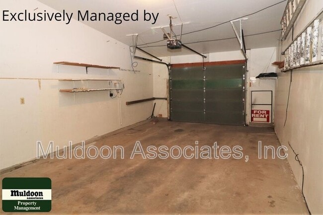 Building Photo - 59 W Old Broadmoor Rd