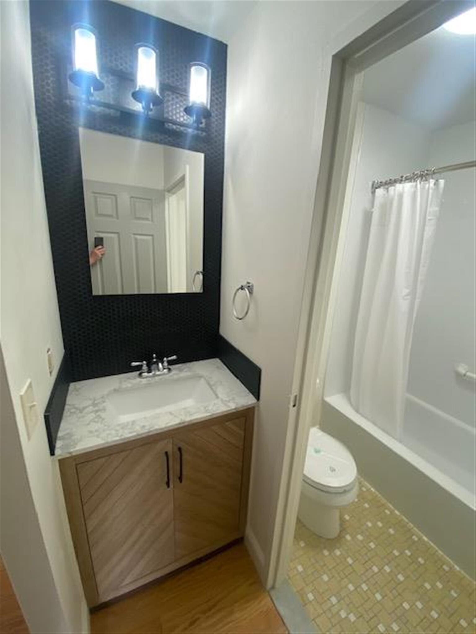 Building Photo - 474 Broadway