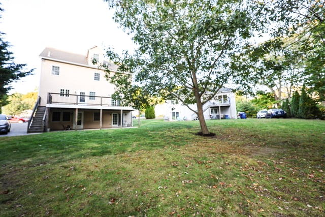 Building Photo - 370 Franklin St