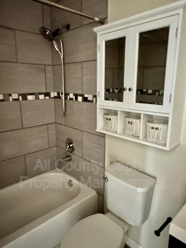 Building Photo - 3438 Willowrun Dr