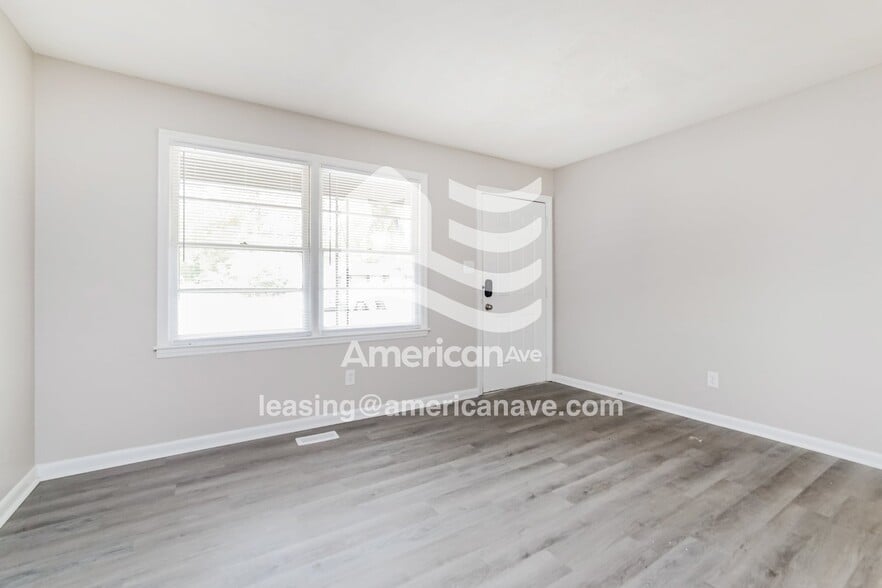 Building Photo - 1405 Hibiscus Rd