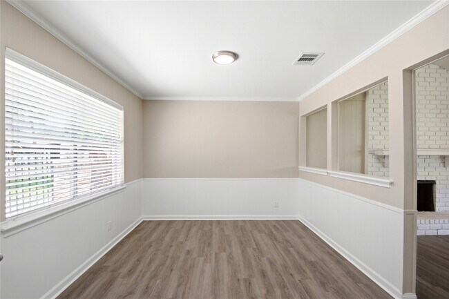 Building Photo - 6215 Autumn Arbor Dr