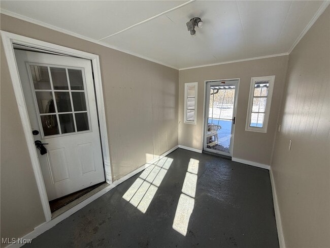 Building Photo - 23058 Drake Rd