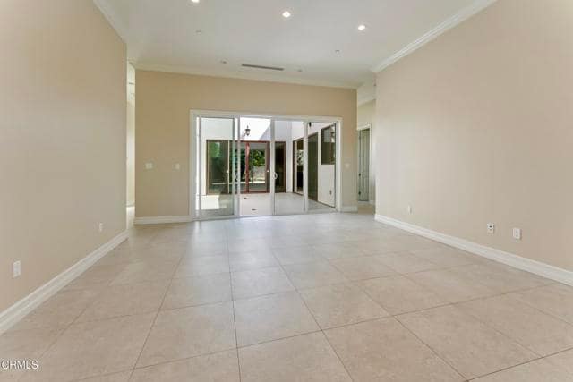 Building Photo - 3143 E Sierra Madre Blvd
