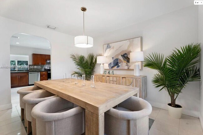 Building Photo - 8700 SW 64th Ave