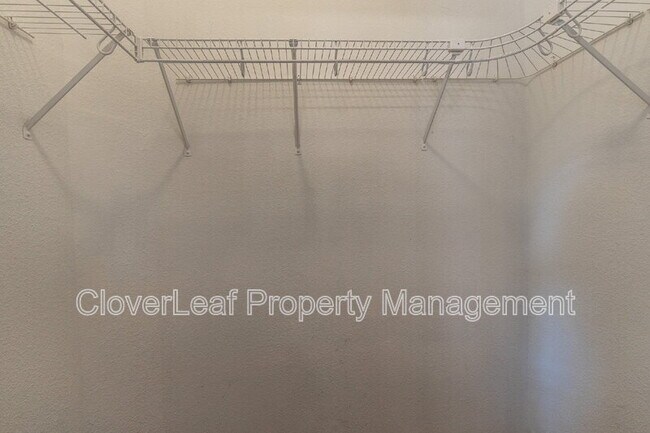 Building Photo - 106 Red Willow