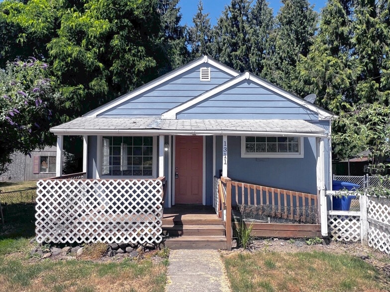 Building Photo - 1311 S 3rd Ave