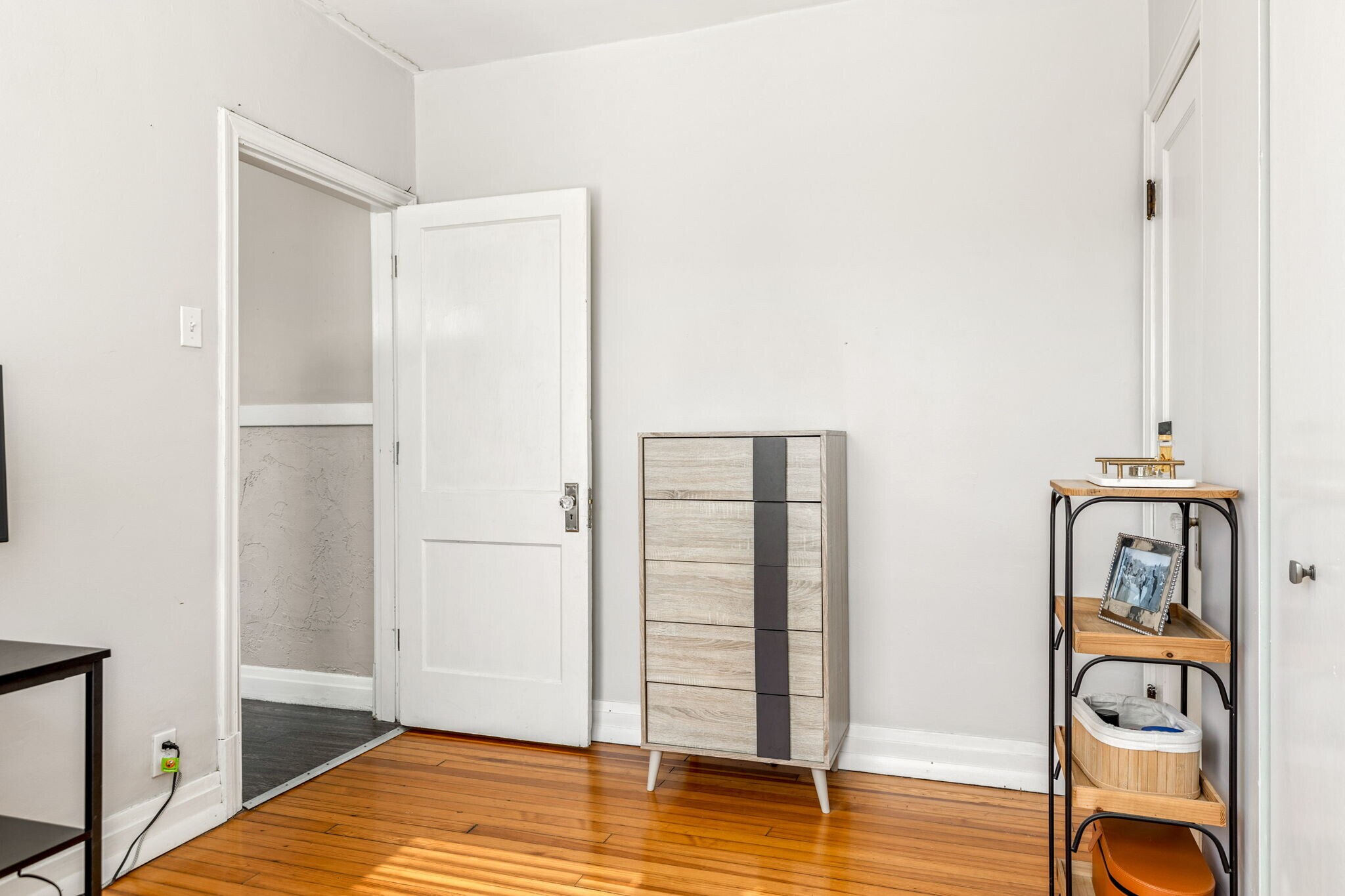 Building Photo - 1210 S Newstead Ave