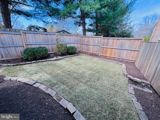 Building Photo - 305 Gundry Dr