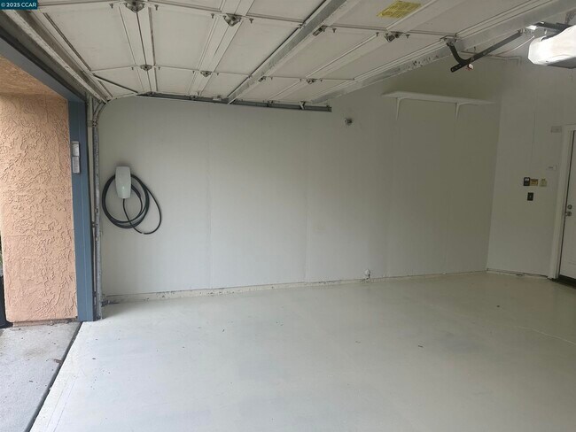 Building Photo - 120 Cortona Dr