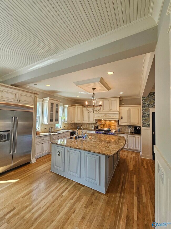 Building Photo - 3002 Brook Park Dr SE