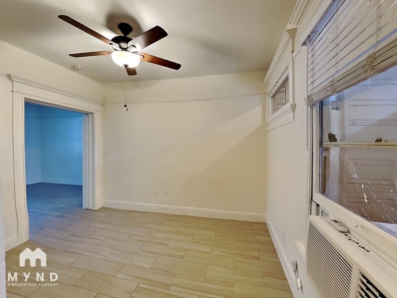 Building Photo - 825 14th St