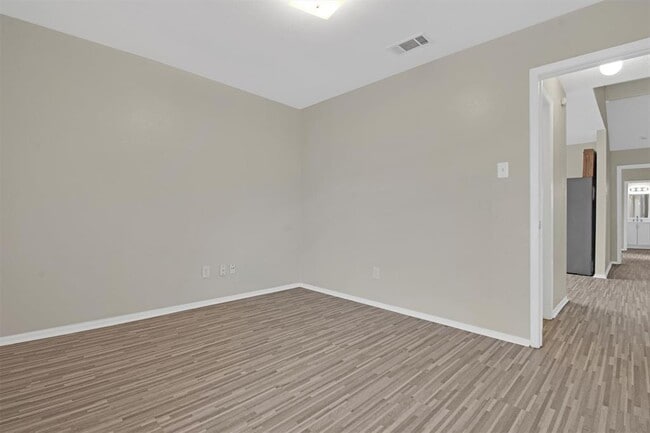 Building Photo - 6305 Emerald Forest Dr