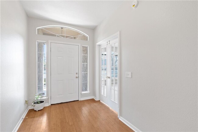 Building Photo - 4036 Barlow Dr