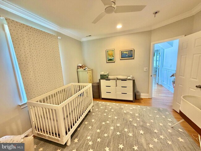 Building Photo - 7538 Morningside Dr NW
