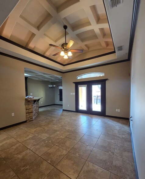 Building Photo - 3107 Conde Dr