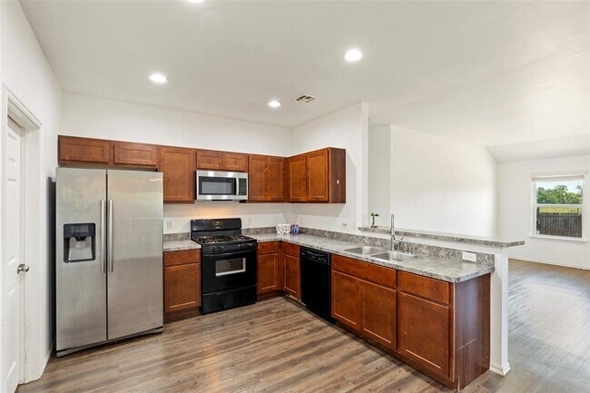 Building Photo - 13244 Beekman Dr