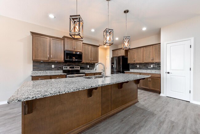 Building Photo - 391 Highpoints Ridge