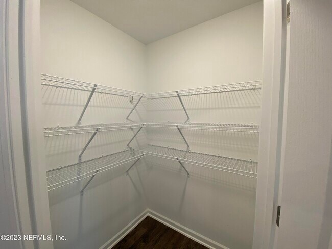 Building Photo - 2773 Oak Stream Dr