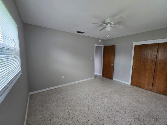 Building Photo - 3306 N Wilder Rd