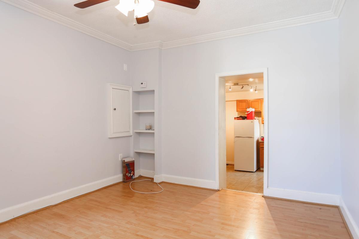 Building Photo - 1555 4th St NW