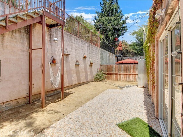 Building Photo - 3207 Kenneth Dr