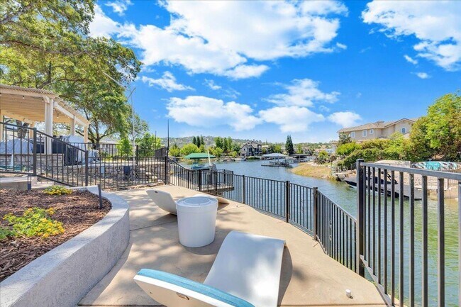 Building Photo - Luxury Lakefront Retreat with Pool, Hot Tu...