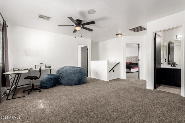 Building Photo - 8812 N 67th Dr