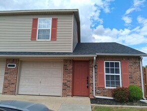 Building Photo - 3306 SW Landau Ct