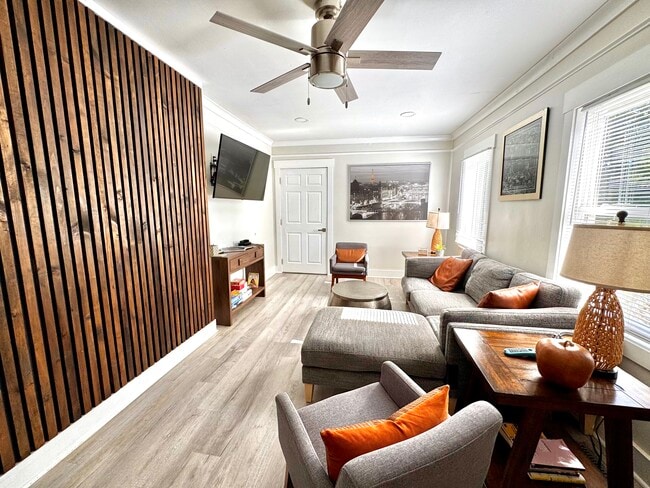 Building Photo - 1532 Kimberly Rd