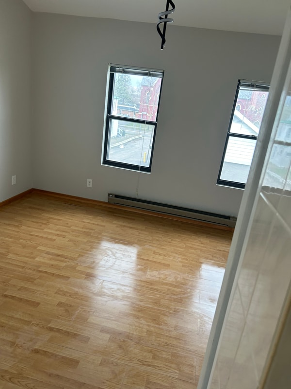 Building Photo - 120 N Main St