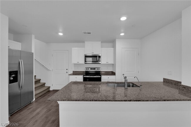 Building Photo - 1114 Scarlet Sparrow St
