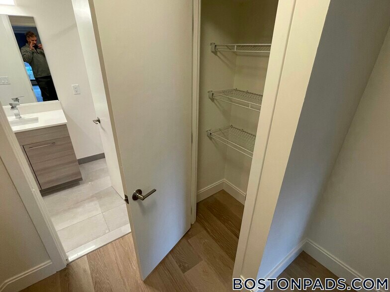 Building Photo - 1079 Commonwealth Ave