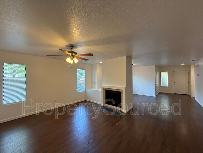 Building Photo - 1633 Porter Way