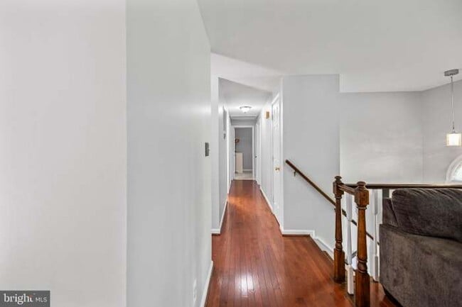 Building Photo - 10612 Holleybrooke Dr