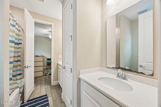 Building Photo - 118 Sadler Ct