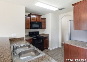 Building Photo - 6230 Lake Victoria St