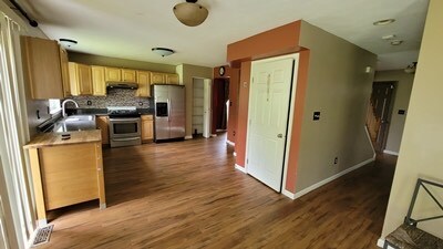 Building Photo - 3635 Armada Dr