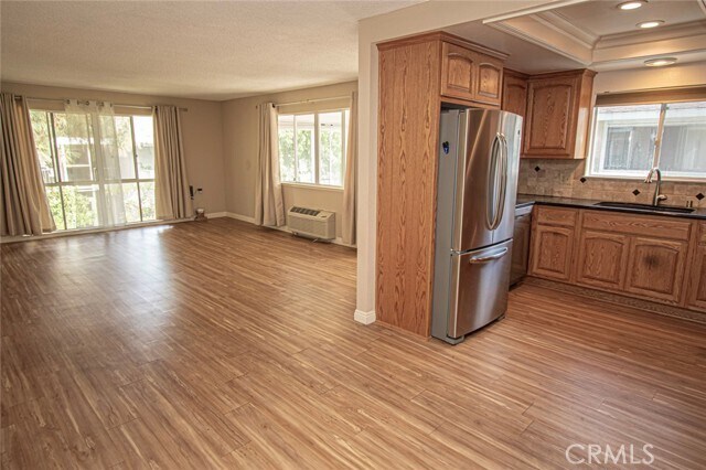 Building Photo - 280 Avenida Carmel