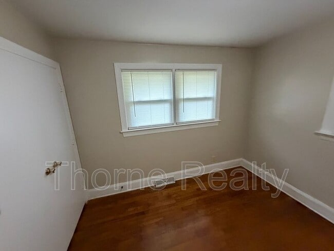 Building Photo - 6831 West Mount Drive