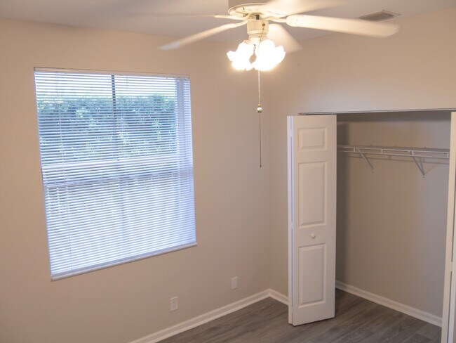 Building Photo - 2288 Quail Roost Dr