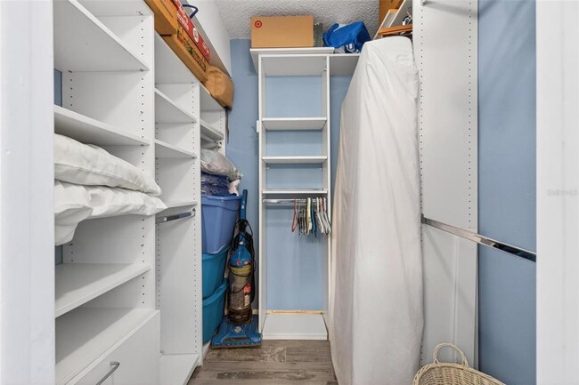 Building Photo - 2616 Cove Cay Dr