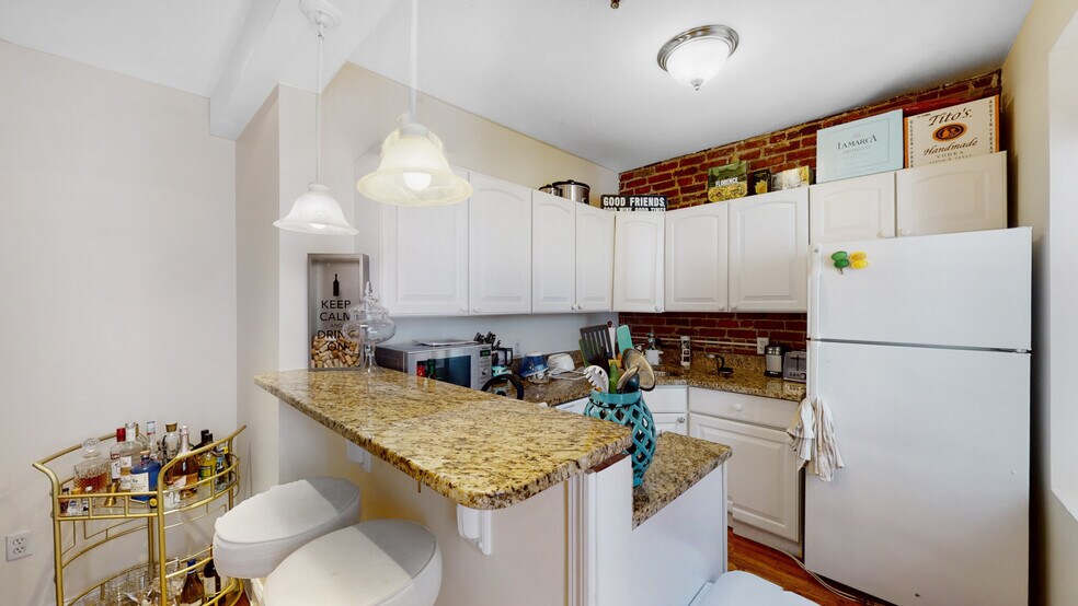 Building Photo - 91 Prince St