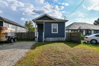 Building Photo - 1117 Fred St