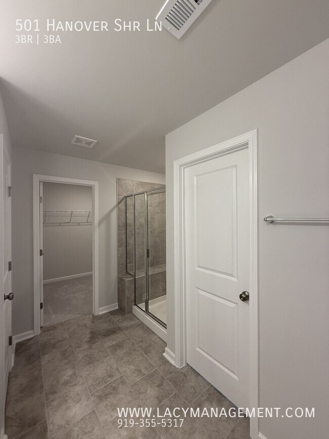 Building Photo - 501 Hanover Shr Ln