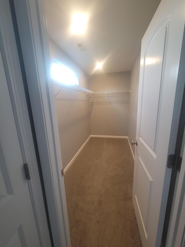 Building Photo - 8080 Driftwood Lp